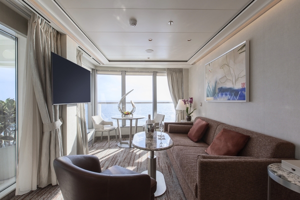 Silversea Silver Nova - Master Suite 2, ©Silversea Cruises Ltd.jpg